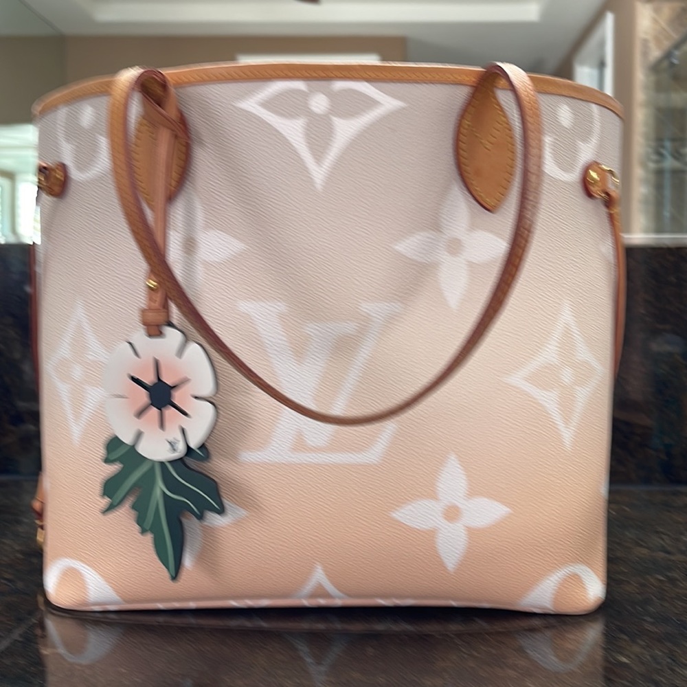 Louis Vuitton By the Pool Neverfull MM Limited Edition Tote in Mist